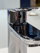 Смеситель для раковины GROHE BauLoop, S-size, хром (23337000/U), уцененный товар