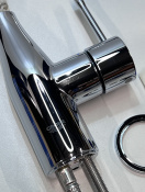 Смеситель для раковины GROHE Essence с донным клапаном, M-size, хром (23462001/U), уцененный товар