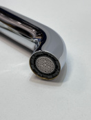 Смеситель для раковины GROHE Essence с донным клапаном, M-size, хром (23462001/U), уцененный товар
