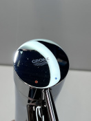 Смеситель для раковины GROHE Essence без донного клапана, S-size, хром (24172001/U2), уцененный товар