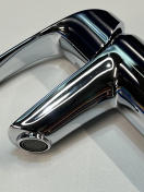 Смеситель для раковины GROHE Eurosmart с гигиеническим душем, S-size, хром (23124002/U), уцененный товар