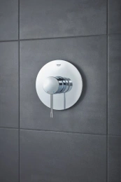 Внешняя часть смесителя для душа GROHE Essence, хром (24057001)