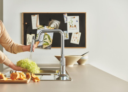Смеситель для кухни GROHE Eurosmart с вытяжной лейкой, хром (30619000)