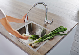 Смеситель для кухонной мойки GROHE Zedra с вытяжным душем 2jet, хром (32294001)