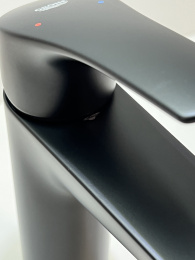 Смеситель для раковины GROHE Eurosmart, M-size, черный (233222433/U), уценненый товар