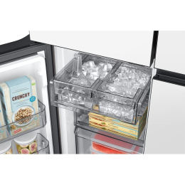Холодильник Samsung RM90F67C1WWT Bespoke AI  с 9-дюймовым дисплеем, 539 л