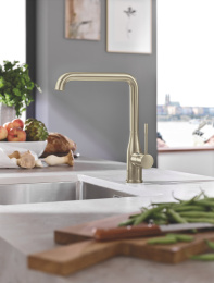 Смеситель для кухни GROHE Essence с поворотным изливом, никель матовый (30269EN0)