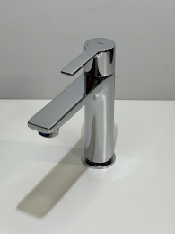 Смеситель для раковины GROHE Lineare, S-Size, хром (32114001/U), уцененный товар
