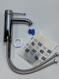 Смеситель для раковины GROHE Essence без донного клапана, S-size, хром (24172001/U1), уцененный товар
