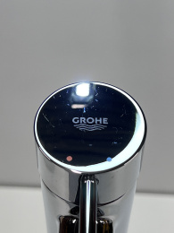 Смеситель для раковины GROHE Essence без донного клапана, S-size, хром (24172001/U1), уцененный товар