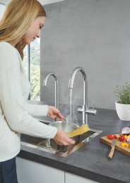 Комплект для кухни GROHE Red Duo с C-образным смесителем, бойлером L-Size и фильтром, хром (30079001)