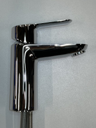 Смеситель для раковины GROHE BauEdge, хром (23328000/U), уцененный товар