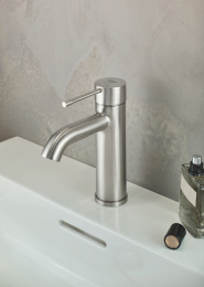 Смеситель для раковины GROHE Essence с донным клапаном, S-size, суперсталь (24171DC1)