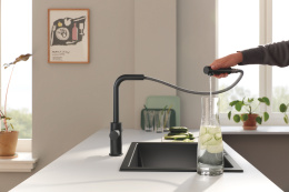 Смеситель для кухонной мойки GROHE Blue Pure Minta c вытяжным изливом, функцией фильтрации, без фильтра в комплекте, фантомный черный (30590KF0)