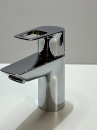 Смеситель для раковины GROHE BauLoop, S-size, хром (23335001/U), уцененный товар