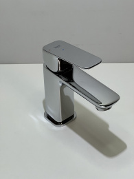 Смеситель для раковины GROHE Cubeo, S-size, хром (1017320000/U), уцененный товар