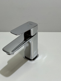 Смеситель для раковины GROHE Cubeo, S-size, хром (1017320000/U), уцененный товар