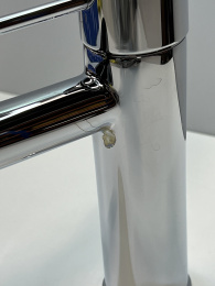 Смеситель для раковины GROHE Essence, S-size, хром (23590001/U), уцененный товар