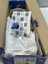 Смеситель для раковины GROHE Essence, S-size, хром (23590001/U), уцененный товар