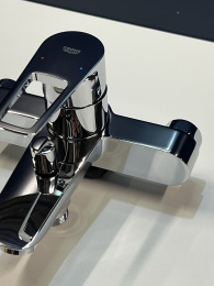 Смеситель для ванны GROHE BauLoop, хром (23602001/U1), уцененный товар