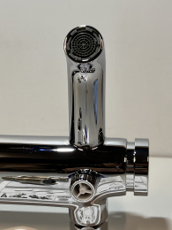 Смеситель для ванны GROHE Essence, хром (33624001/UB), уцененный товар