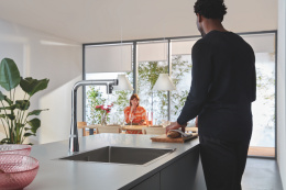 Смеситель для кухни GROHE Zedra SmartControl с вытяжным изливом 2jet, хром (31886000)