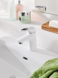 Смеситель для раковины GROHE Eurostyle, S-Size, белая луна (33558LS3)