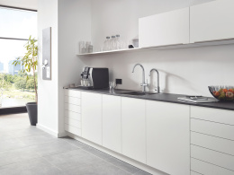 Смеситель для кухонной мойки GROHE Blue Professional с функцией фильтрации, с системой охлаждения и газирования воды, Wi-Fi, хром (31323002)