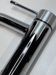 Смеситель для раковины GROHE Essence без донного клапана, S-size, хром (24172001/U2), уцененный товар