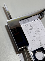Смеситель для раковины GROHE Eurocube Joy, M-size, хром (23658000/UB), уцененный товар