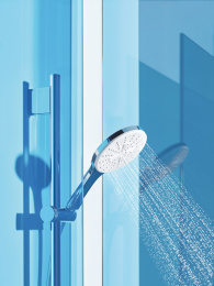 Душевой гарнитур GROHE Rainshower SmartActive 130 с мыльницей, 3 режима струи, душевая штанга 600 мм, 12 л/мин, белая луна (26576LS0)