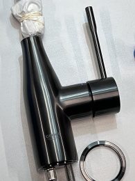 Смеситель для кухни GROHE Essence с поворотным изливом, темный графит матовый (30269AL0/U), уцененный товар