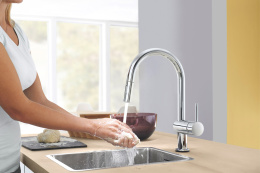 Смеситель для кухни GROHE Minta Touch сенсорный с вытяжным душем, хром (31358002)