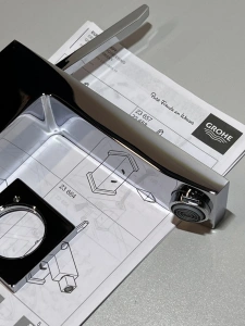 Смеситель для раковины GROHE Eurocube Joy с донным клапаном, M-size, хром (23657000/A), уцененный товар