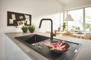 Смеситель для кухни GROHE Eurosmart выдвижной, матовый чёрный (306192430)