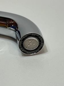 Смеситель для раковины GROHE Essence, хром (23541001/U), уцененный товар