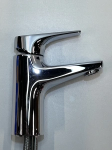Смеситель для раковины GROHE BauFlow, S-size, хром (23752000/U1), уцененный товар