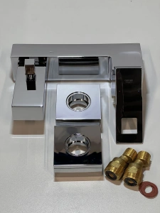 Смеситель для ванны GROHE Eurocube, хром (23140000/UC), уцененный товар