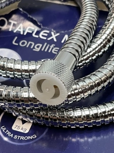 Душевой шланг GROHE Rotaflex Metal Long-Life 1750 мм, с защитой от перекручивания, хром (28025001/U), уцененный товар