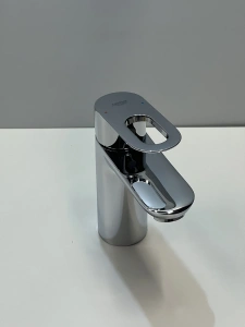 Смеситель для раковины GROHE BauLoop с донным клапаном, хром (23335000/U1), уцененный товар