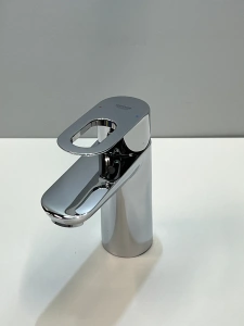 Смеситель для раковины GROHE BauLoop с донным клапаном, хром (23335000/U1), уцененный товар