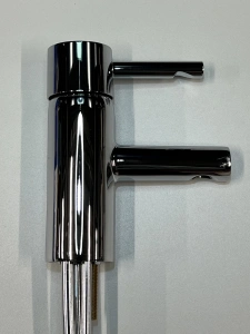 Смеситель для раковины GROHE Essence с донным клапаном и гигиеническим душем, S-size, хром (32535000/U), уцененный товар