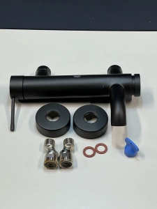 Смеситель для ванны GROHE Essence, фантомный черный (25250KF1), уцененный товар