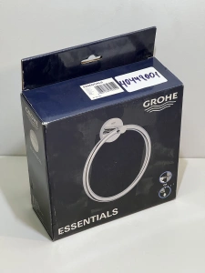 Дозатор жидкого мыла GROHE Essentials с держателем, хром (40448001/U), уцененный товар