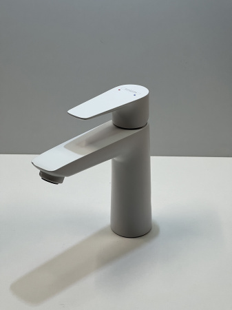 Смеситель для раковины hansgrohe Talis E 110, со сливным гарнитуром 71710700/U, матовый белый, уцененный товар