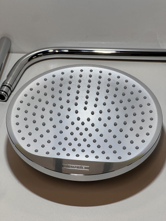 Душевая система hansgrohe Crometta S 240 1 режим с термостатом 27267000/U, хром, уцененный товар
