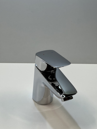 Смеситель для раковины hansgrohe Logis 70 со сливным гарнитуром 71070000/U1, хром, уцененный товар