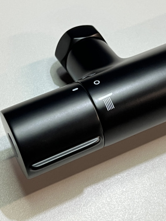 Душевая система hansgrohe Vernis Shape 230 1jet с термостатом 26286670/U, матовый черный, уцененный товар