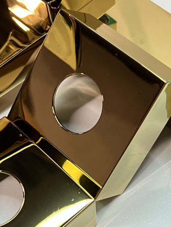 Смеситель для ванны hansgrohe Metropol 32540990/U, полированное золото, уцененный товар