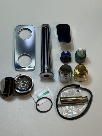 Внешняя часть смесителя для раковины hansgrohe Logis скрытого монтажа, настенный 71220000/U, хром, уцененный товар